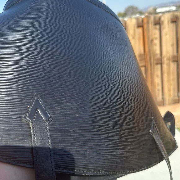 Louis Vuitton Black Authentic Epi Saint Jacques GM - VI0923 - Picture 13 of 16